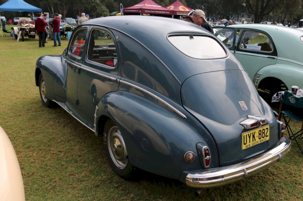 The-1953-Peugeot-203