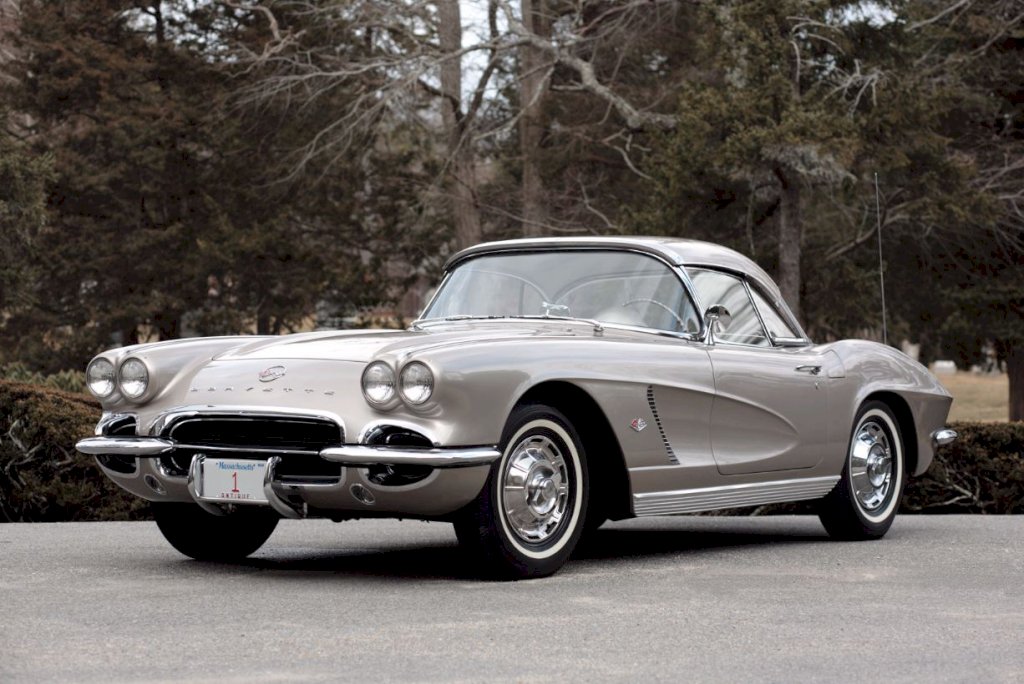 1962-Chevrolet-Corvette