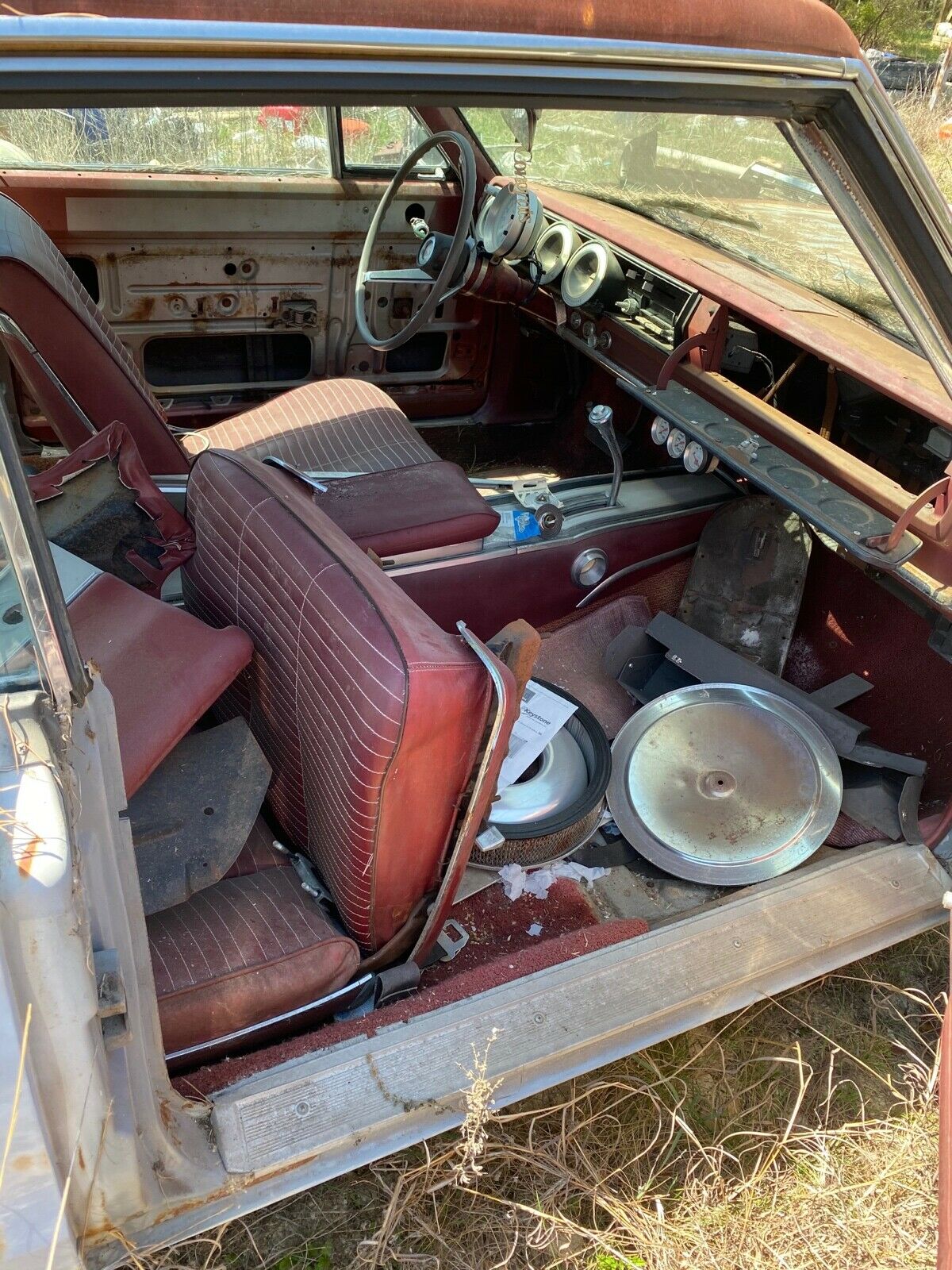 1966 Dodge Charger Sitting for Years Is Still Original and Unrestored - autoevolution