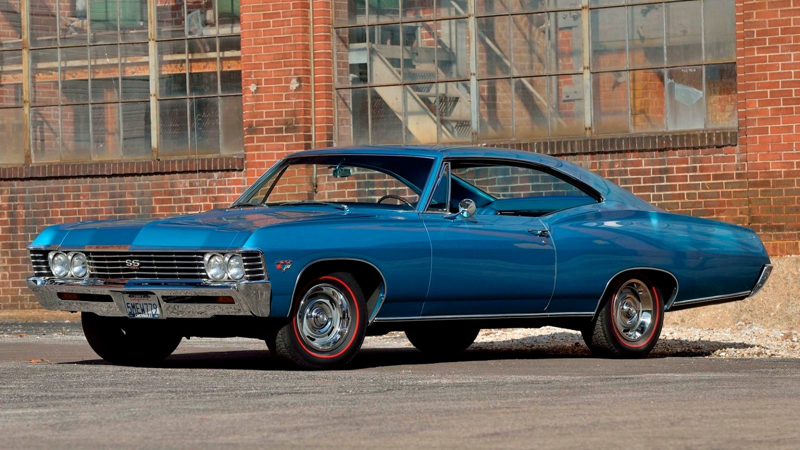 A parked 1967 Chevrolet 427 SS