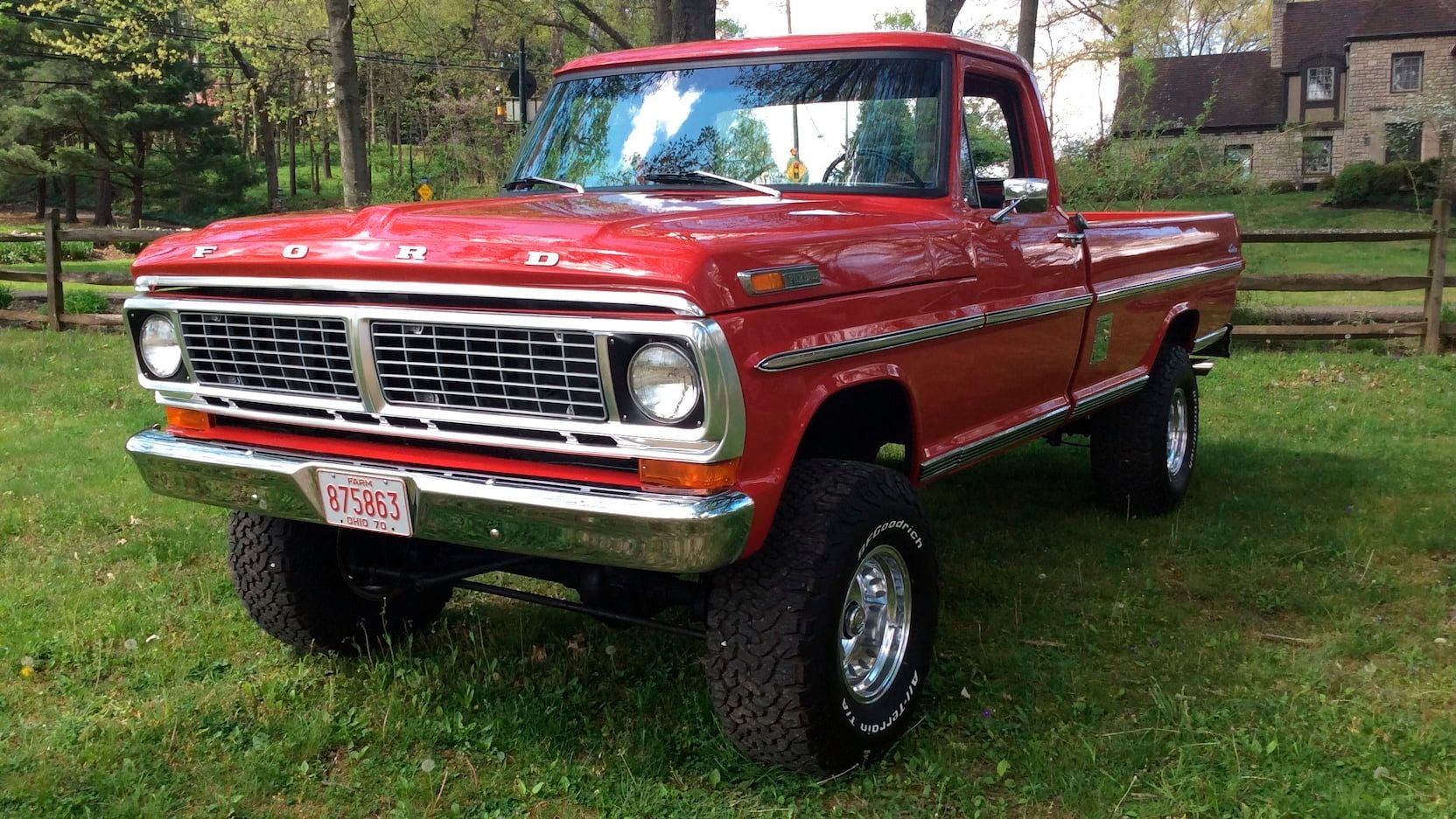 A parked 1970 Ford F150