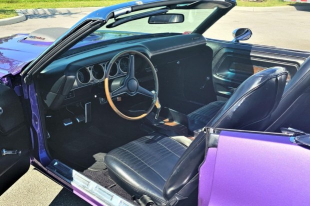 426 Hemi–Powered 1970 Dodge Challenger Convertible 4-Speed