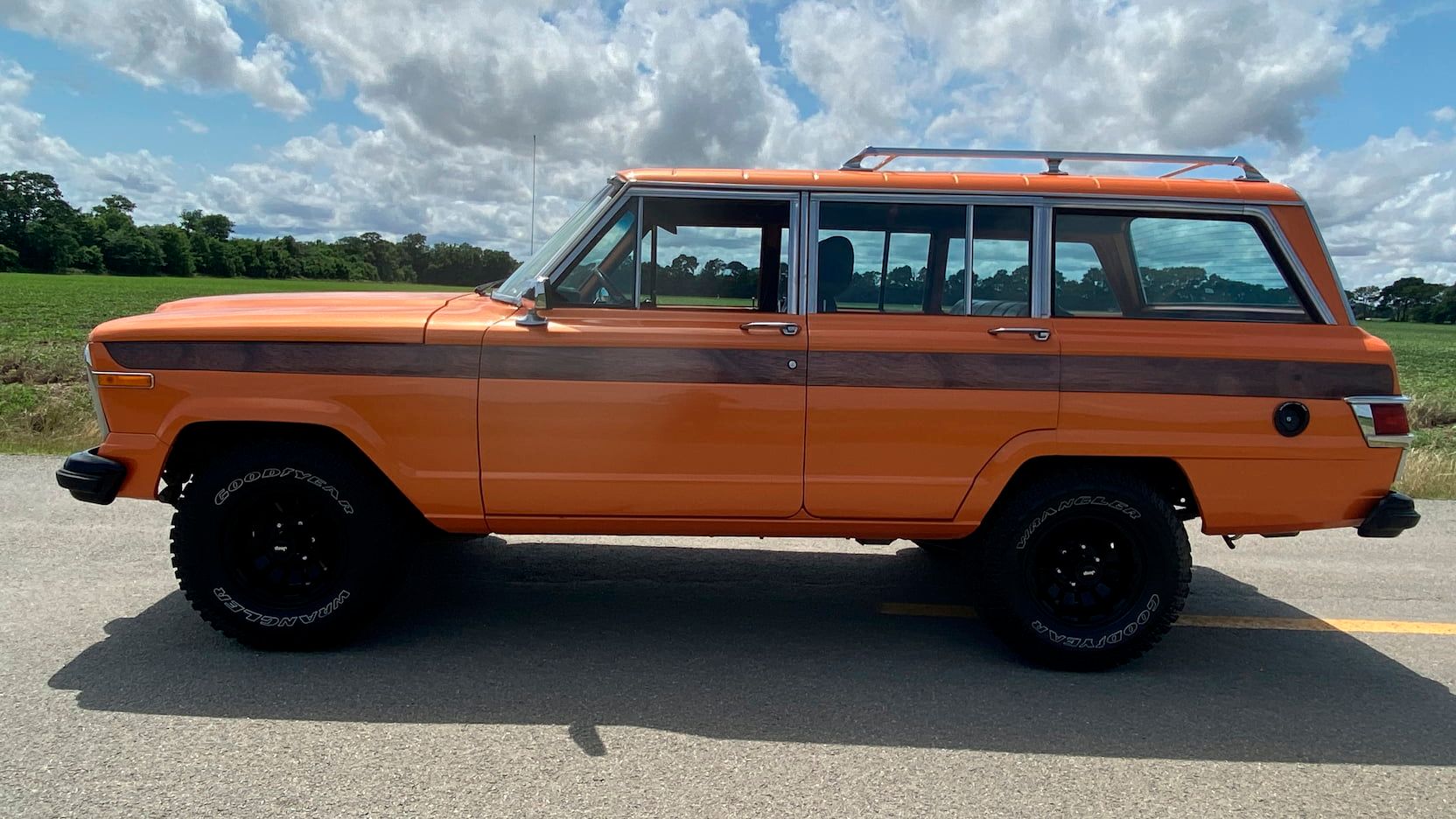 A parked 1983 Jeep Grand Wagoneer