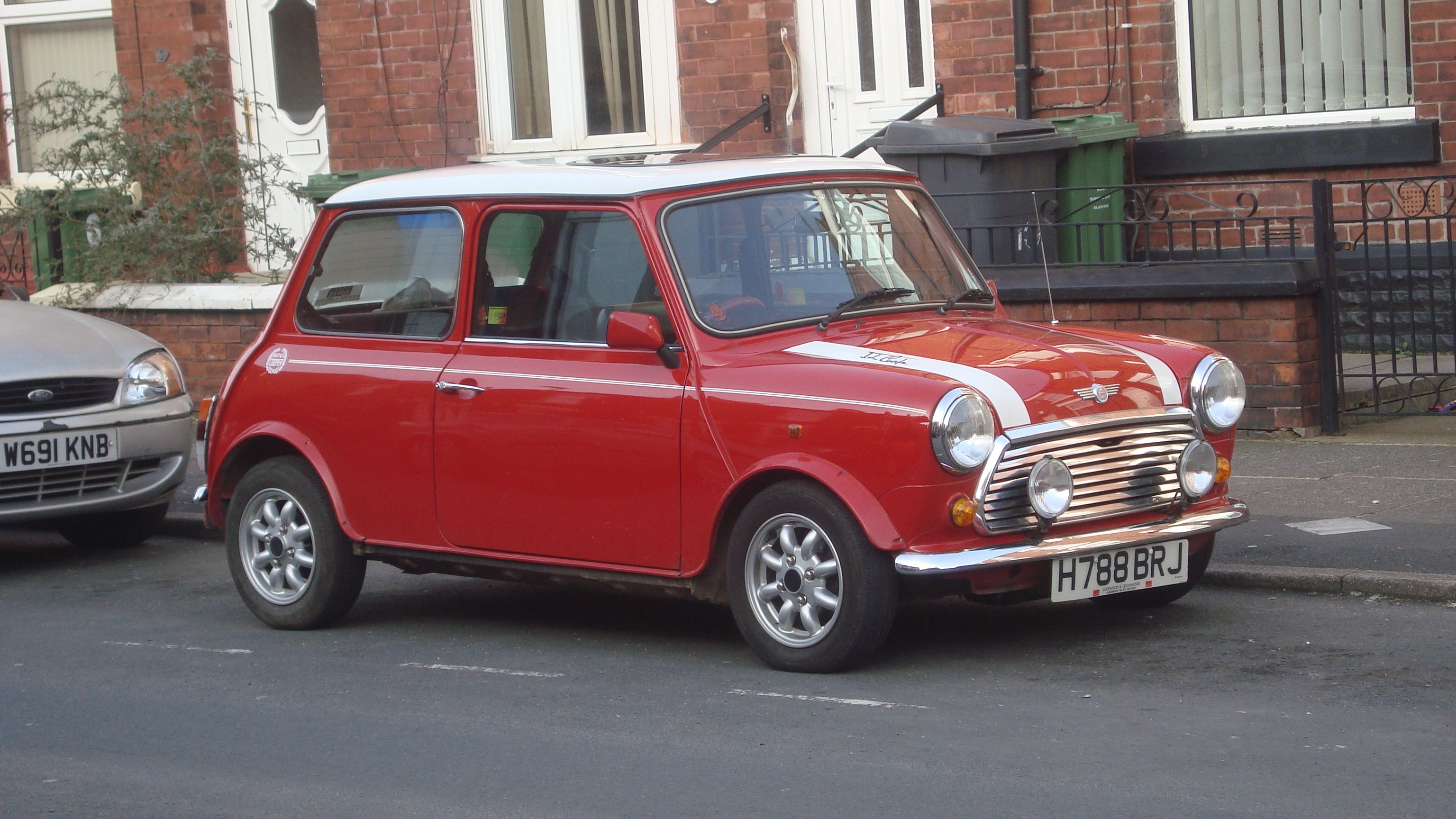 1990_Rover_Mini_Cooper_1.3_(26304509326)