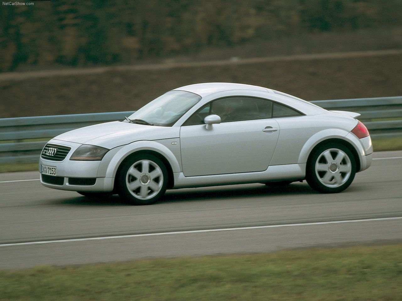 Audi-TT_Coupe-1999