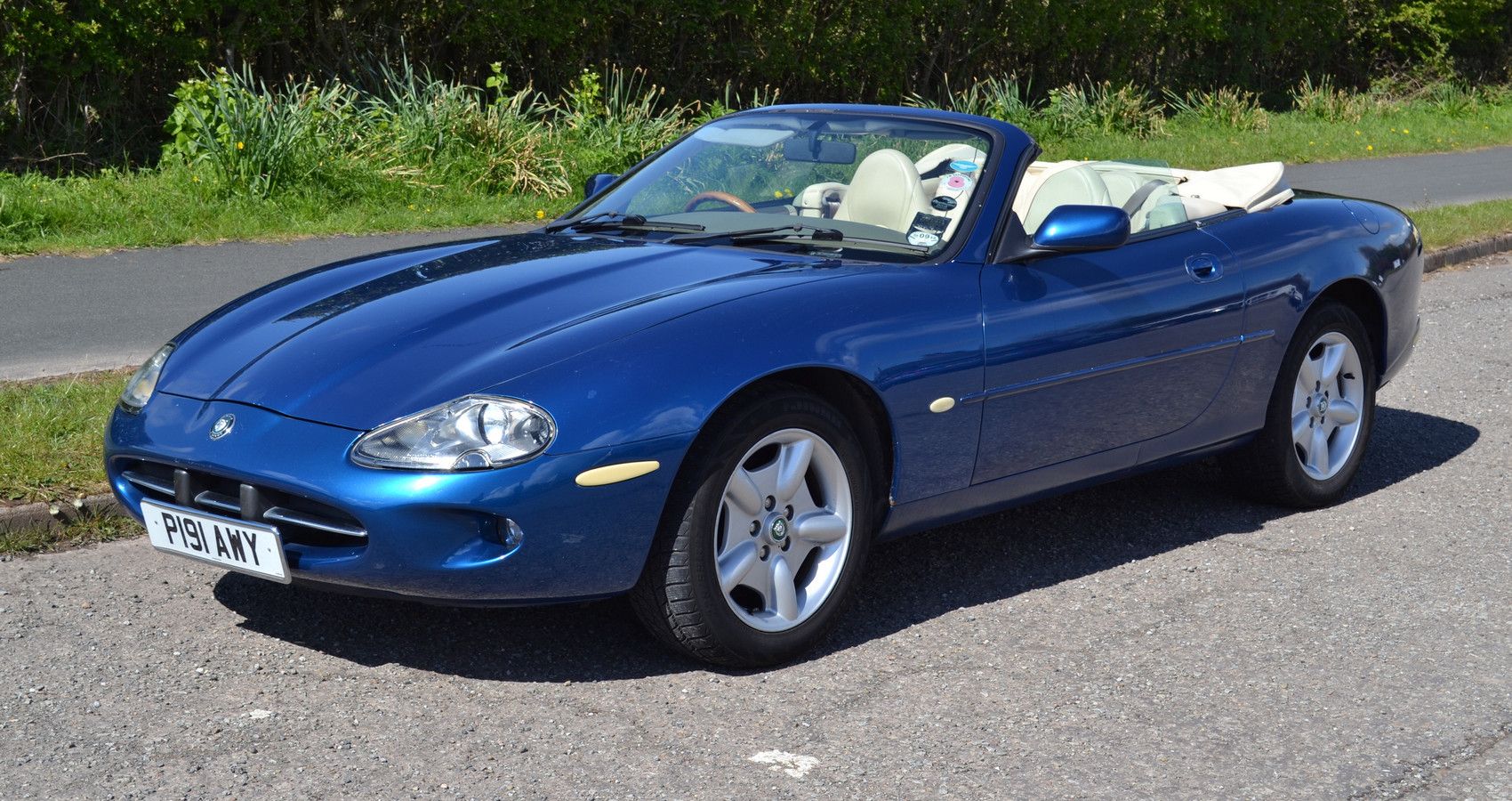 Jaguar XK Convertible - Front