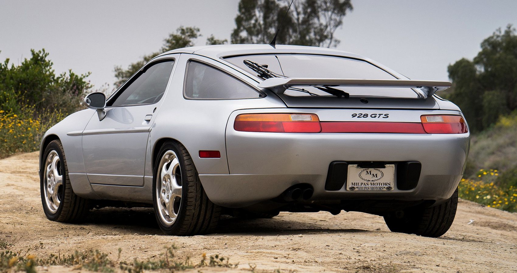 Porsche 928 GTS - Rear