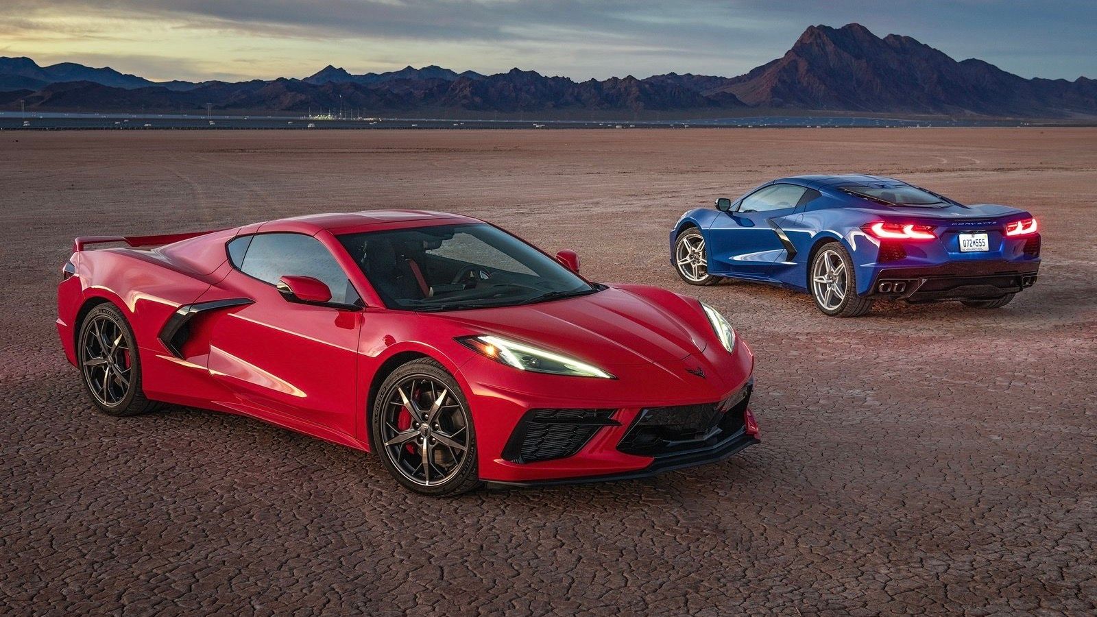 Chevrolet-Corvette_C8_Stingray-2020