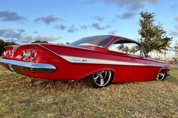 6.0L-Powered 1961 Chevrolet Impala Sport Coupe