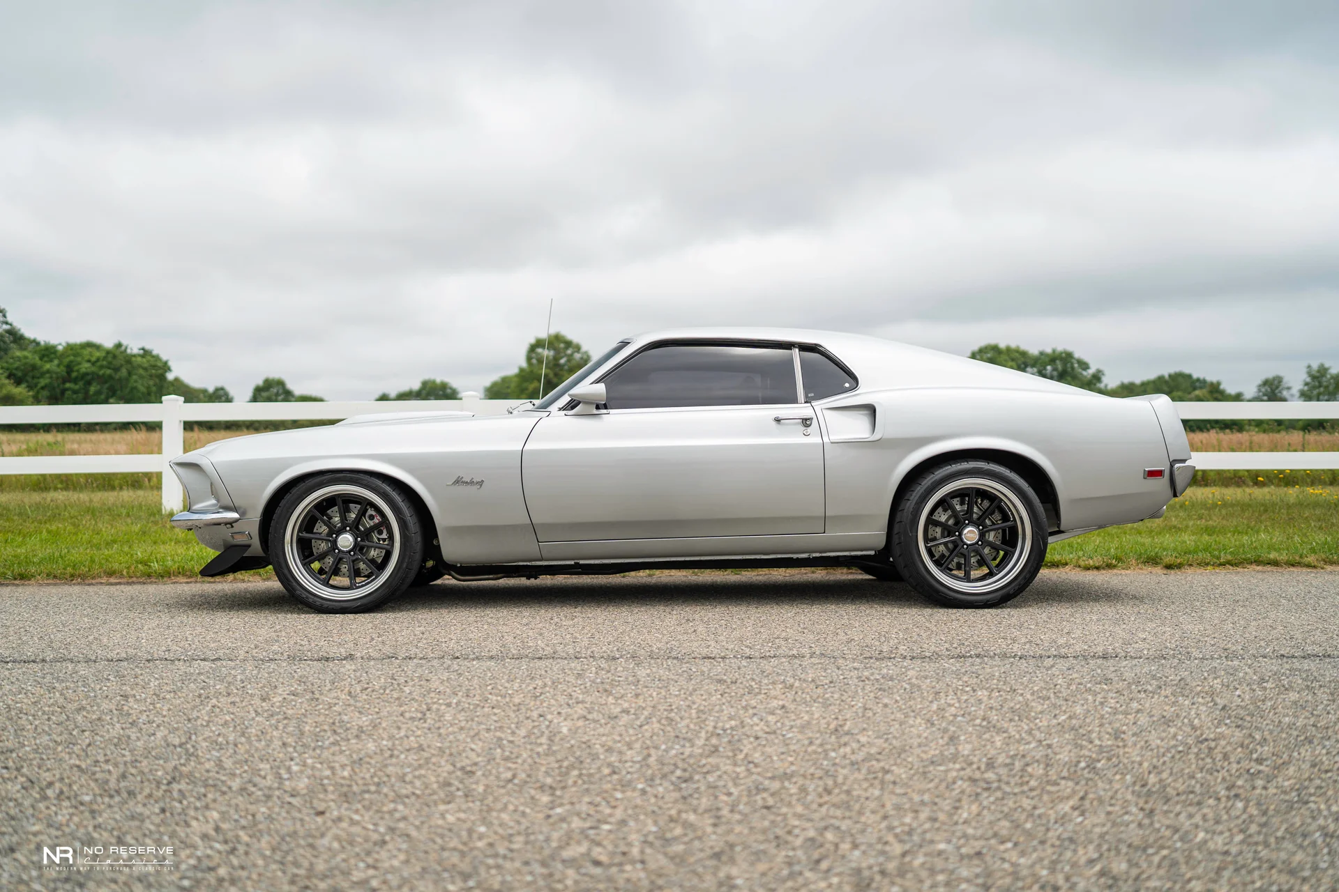 1969 ford mustang 392 fastback pro touring restomod