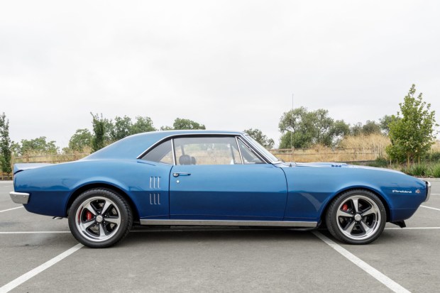 Modified 1967 Pontiac Firebird 400