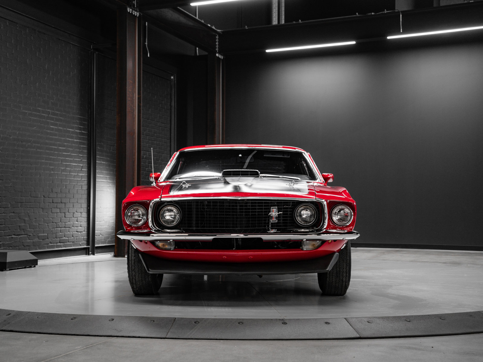 Used 1969 Red Ford  image 3